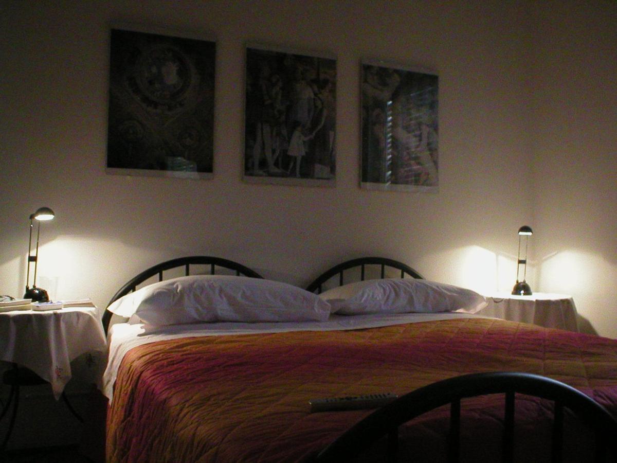 La Buonanotte Bed & Breakfast Mantova Bagian luar foto