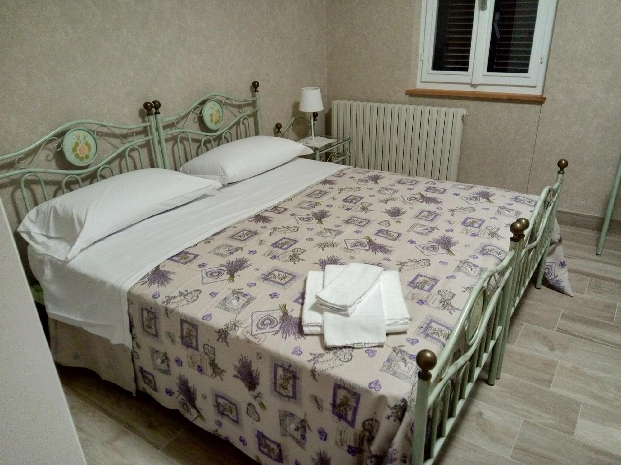 La Buonanotte Bed & Breakfast Mantova Bagian luar foto